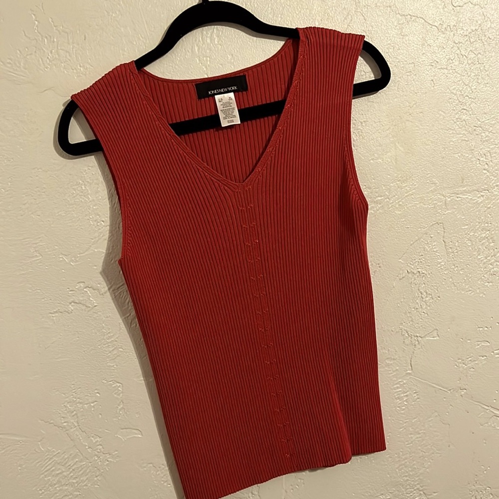 Jones New York Ribbed Knit Top